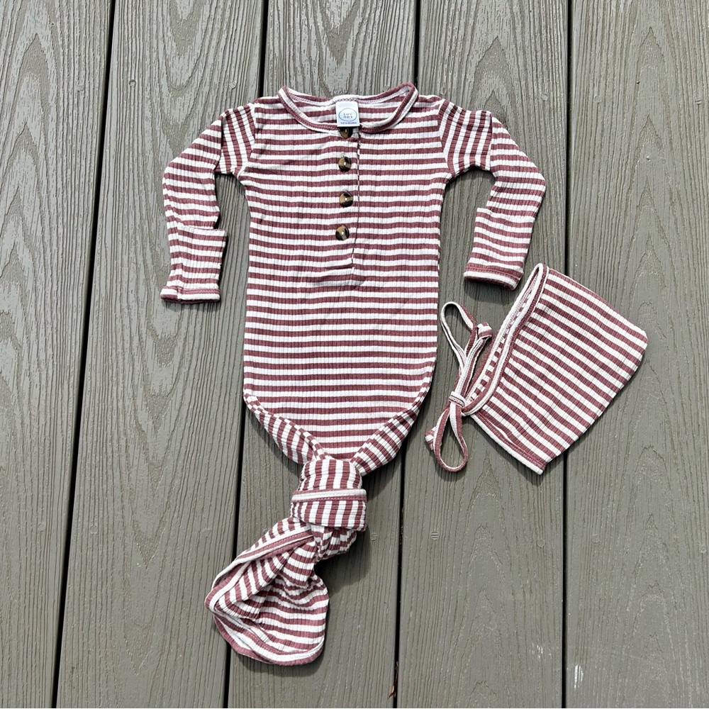 Lou Lou & Company ribbed knotted gown with matching hat